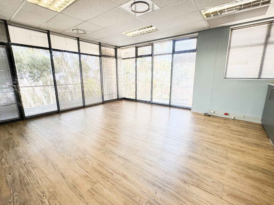 To Let Commercial Property for Rent in Plattekloof Western Cape